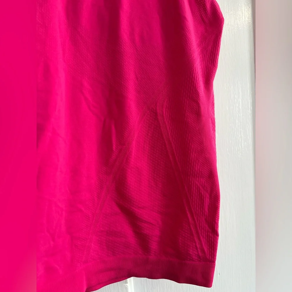 Athleta Momentum Seamless Sport Length Tank XL - Picture 8 of 10